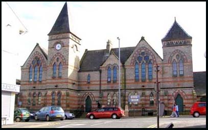 Holywood National School